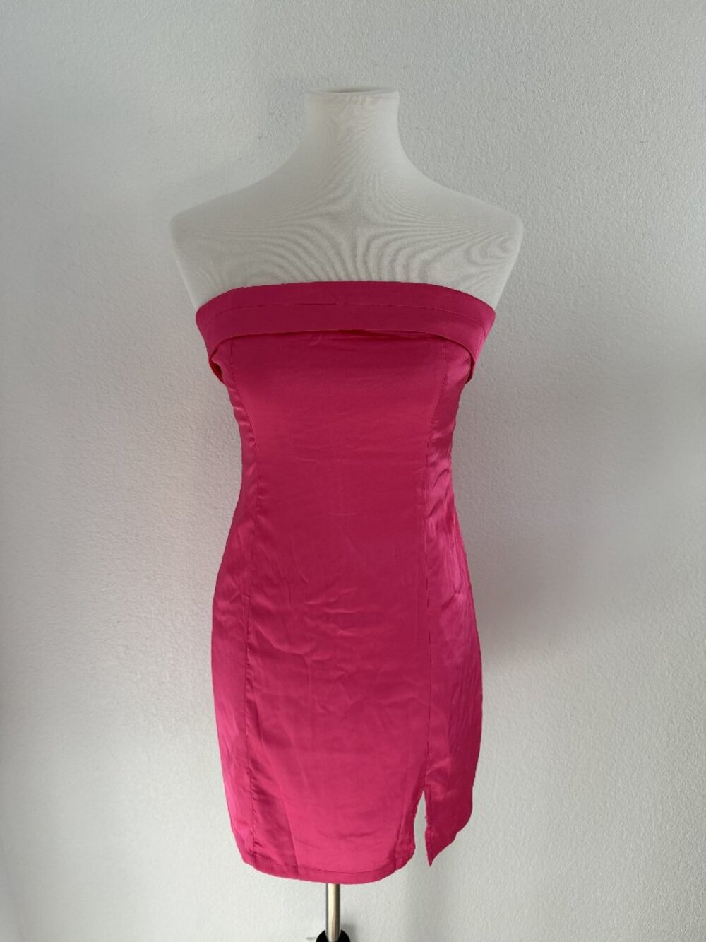 Hello Molly Dress M US 6 Hot Pink Satin Strapless Bodycon Mini Slit NWT
